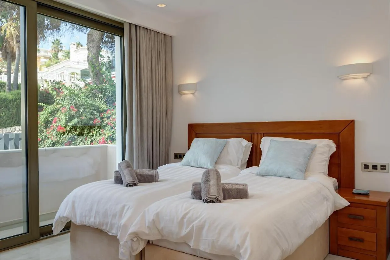 Villa Bella - Stunning 5 Bedroom Villa With Pool La Cala De Mijas