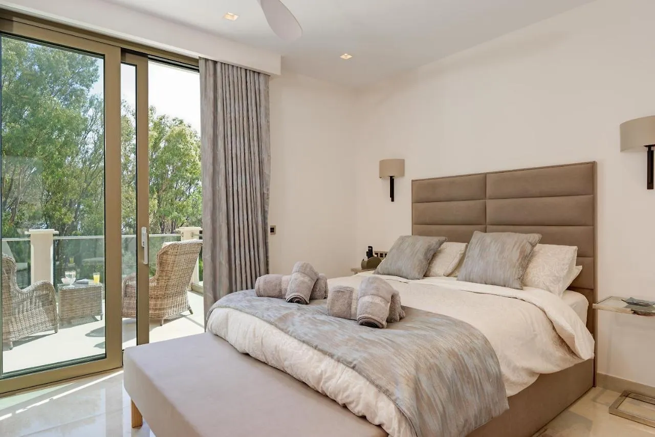 Villa Bella - Stunning 5 Bedroom Villa With Pool Ла-Кала-де-Михас